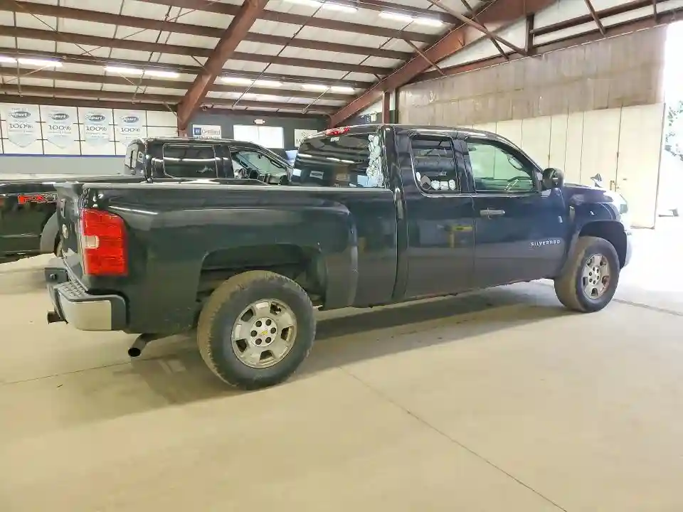1GCRKSE38BZ364990 2011 CHEVROLET SILVERADO-2