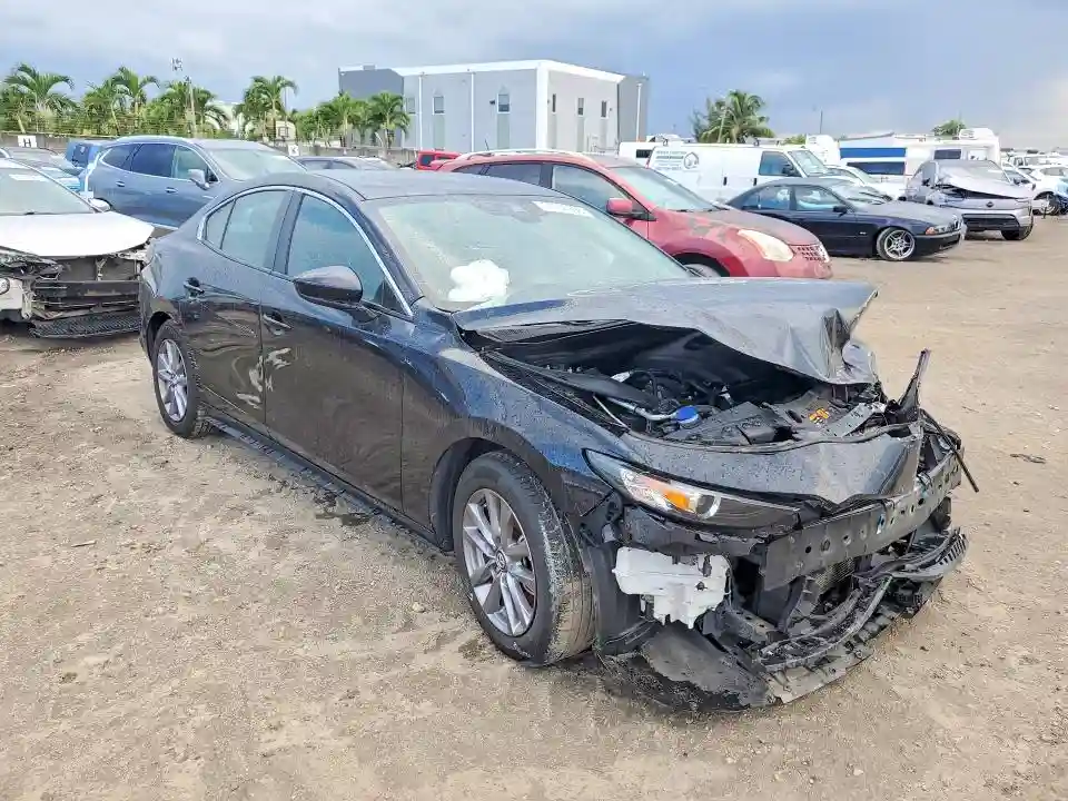 3MZBPAAL4MM204562 2021 MAZDA 3-3