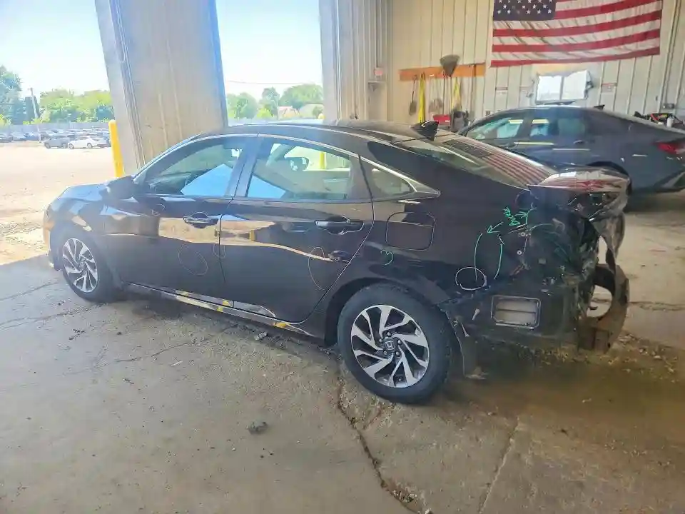 19XFC2F77JE032924 2018 HONDA CIVIC-1