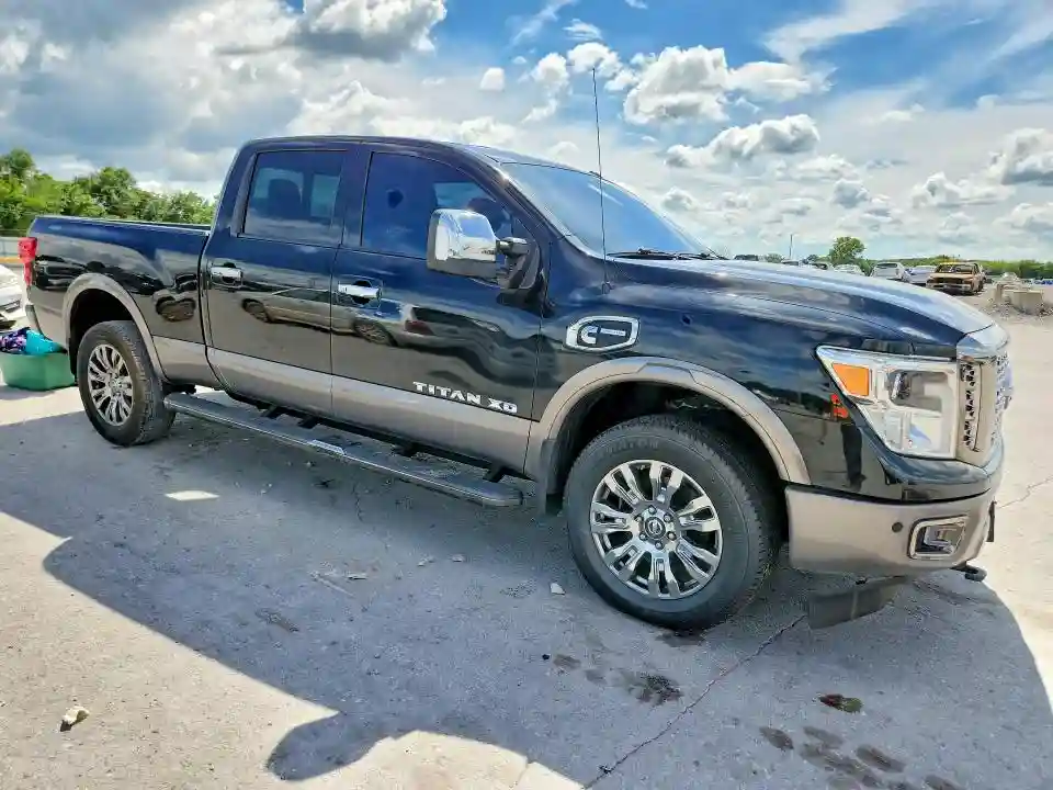 1N6BA1F47HN563239 2017 NISSAN TITAN-3