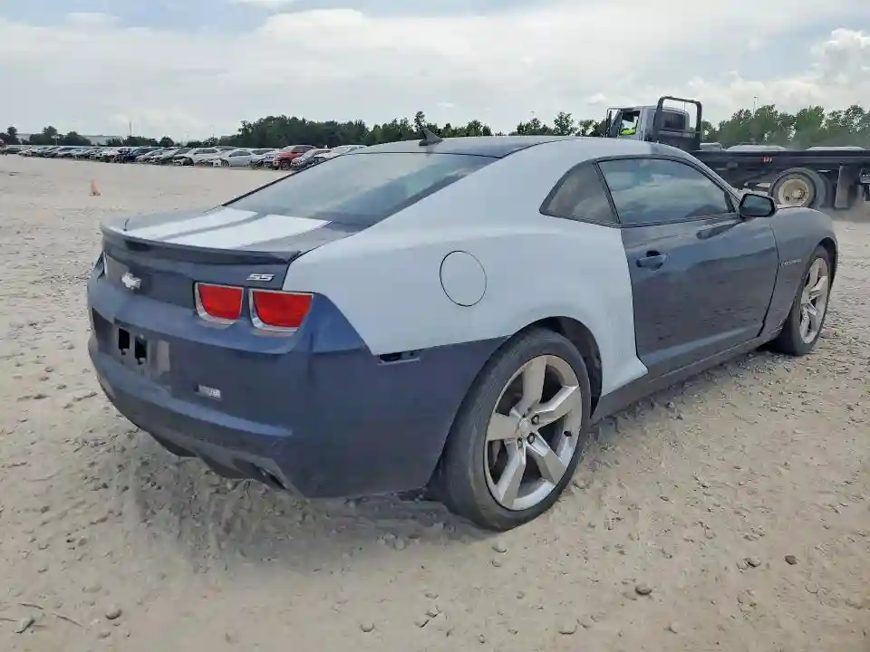 2G1FS1EW9A9111735 2010 CHEVROLET CAMARO-2