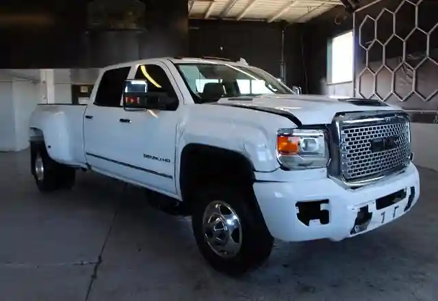 1GT42YEY3HF137337 2017 GMC SIERRA-0