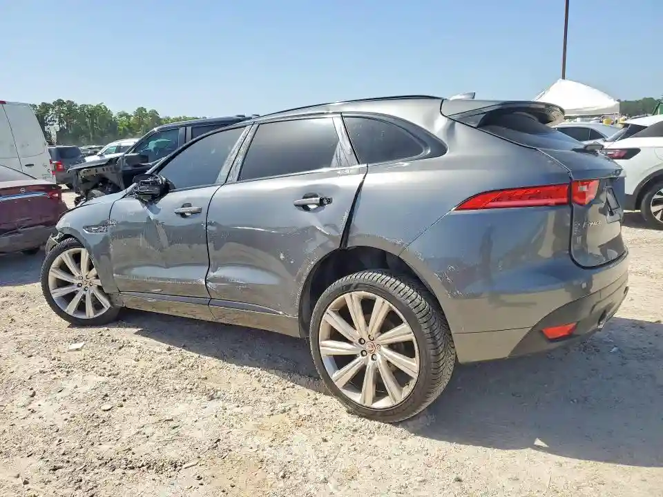 SADCL2BV6HA893357 2017 JAGUAR F-PACE-1