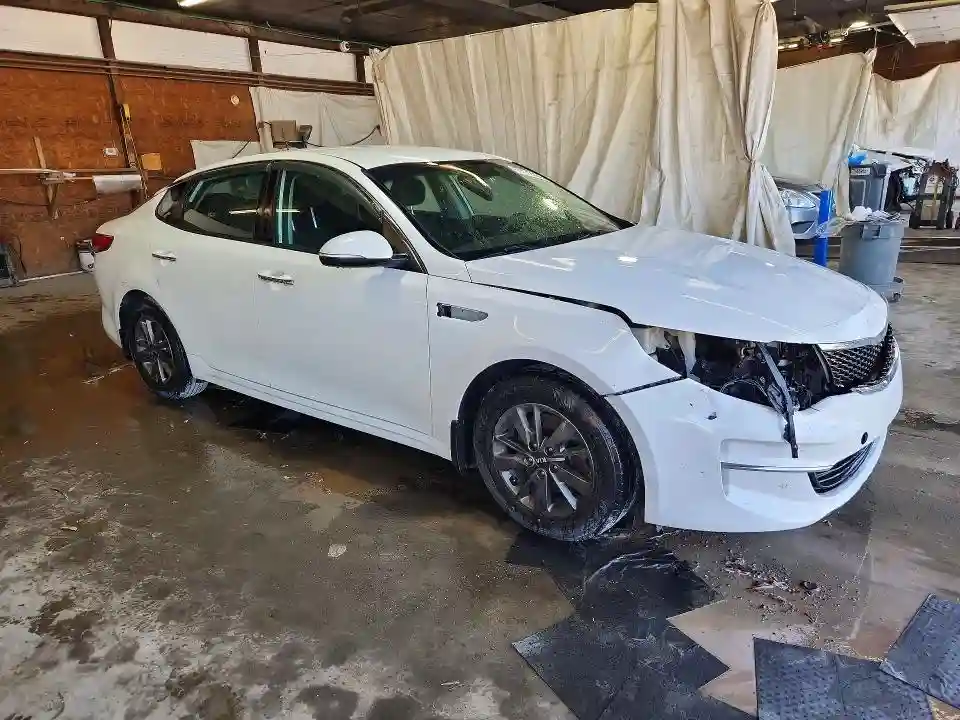 KNAGT4L31G5094113 2016 KIA OPTIMA-3