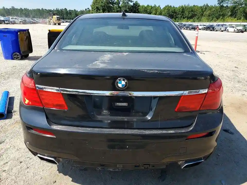 WBAKC8C51CC437396 2012 BMW 7 SERIES-5