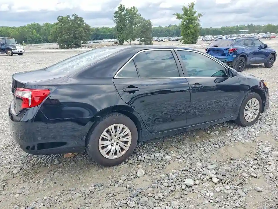4T1BF1FK0EU743789 2014 TOYOTA CAMRY-2