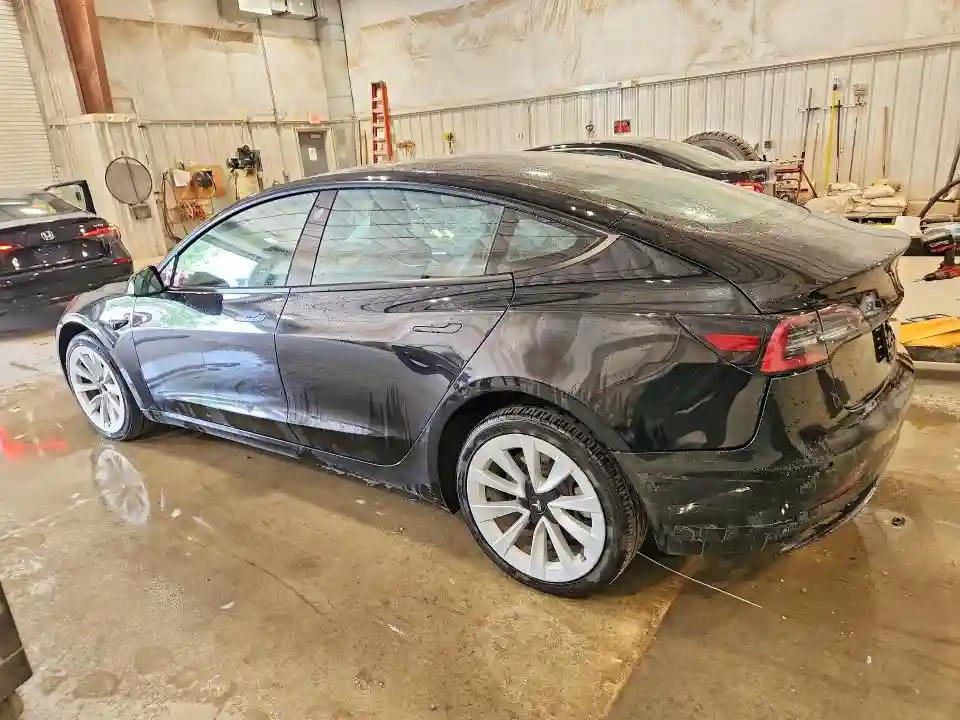 5YJ3E1EA3NF304034 2022 TESLA MODEL 3-1