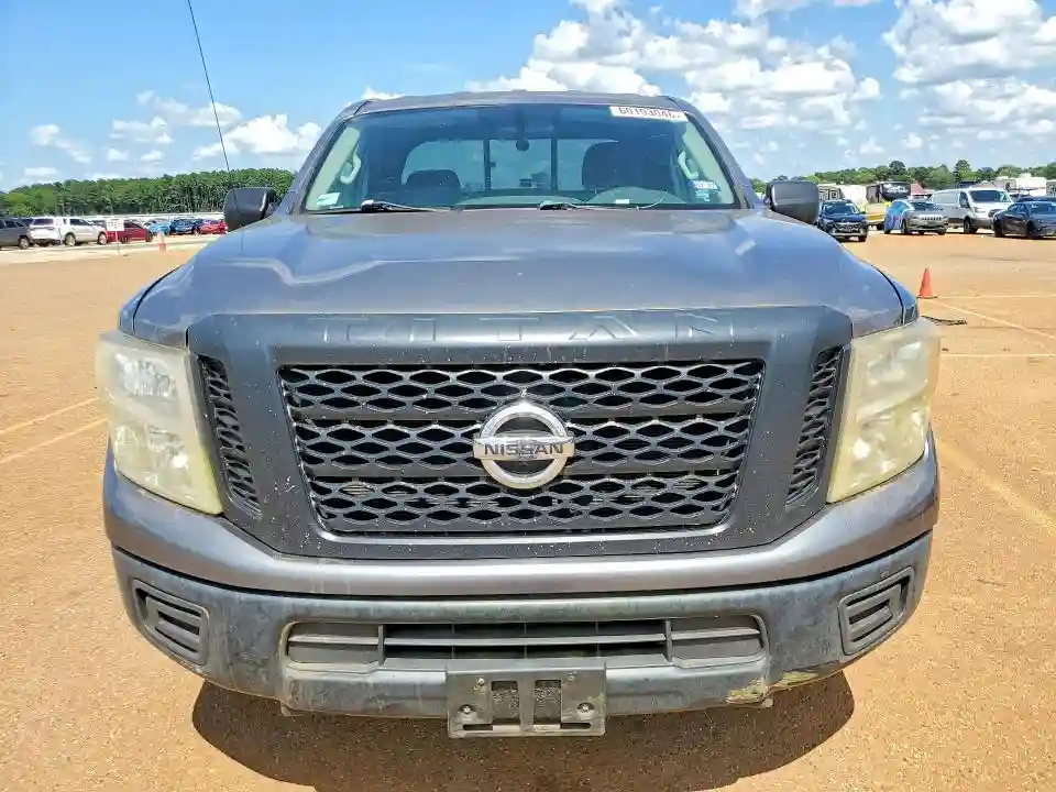 1N6BA1C37HN561812 2017 NISSAN TITAN-4