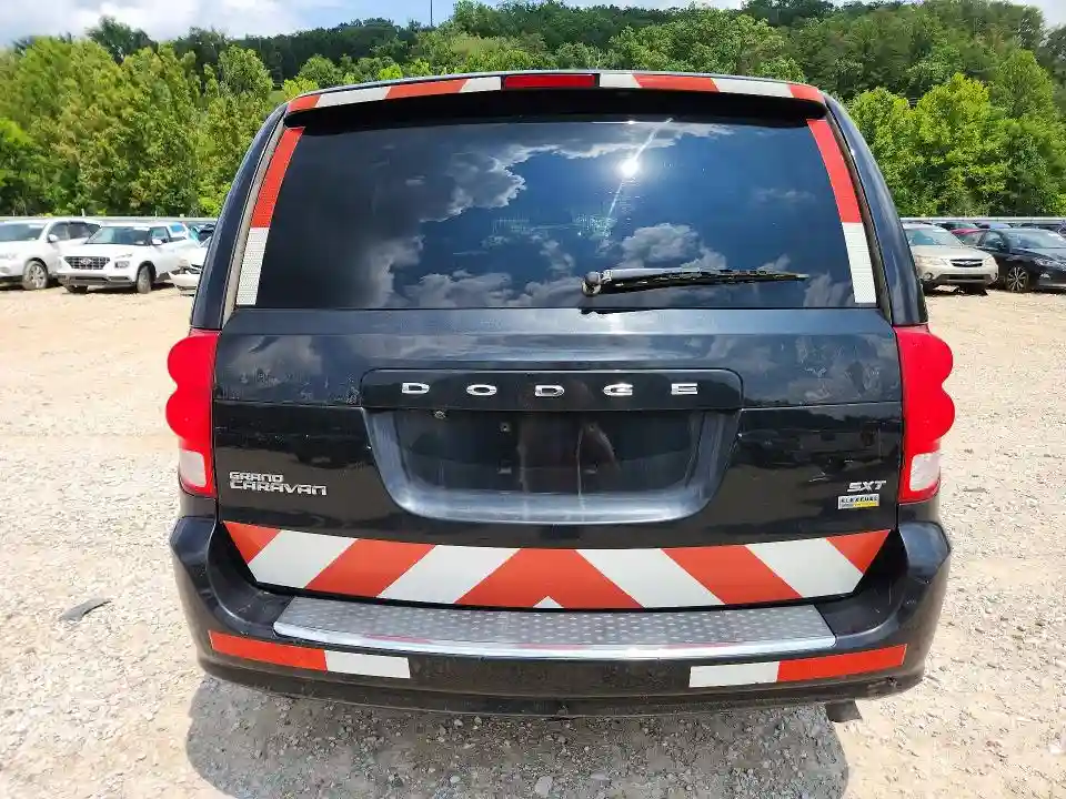 2C4RDGCG5KR743064 2019 DODGE CARAVAN-5