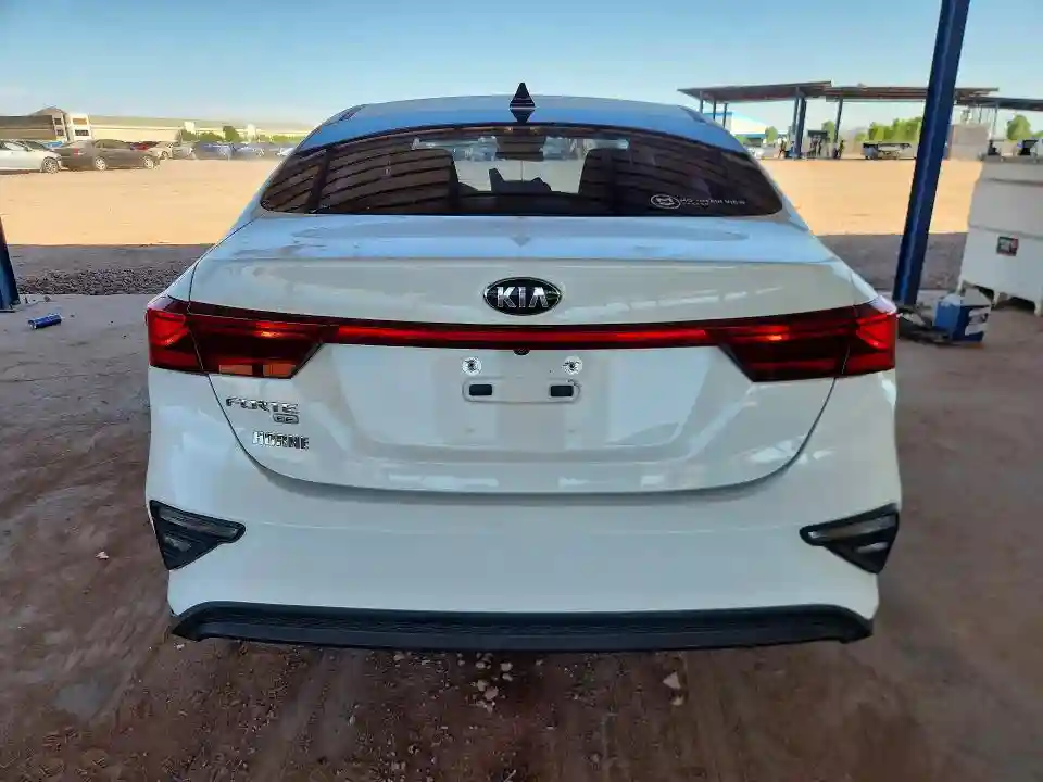 3KPF24AD8ME265646 2021 KIA FORTE-5