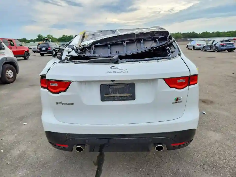 SADCM2BV2HA893840 2017 JAGUAR F-PACE-5
