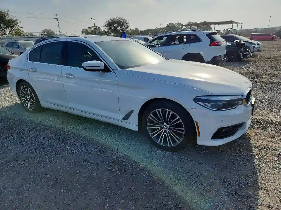 WBAJA5C3XHG456074 2017 BMW 5 SERIES-3