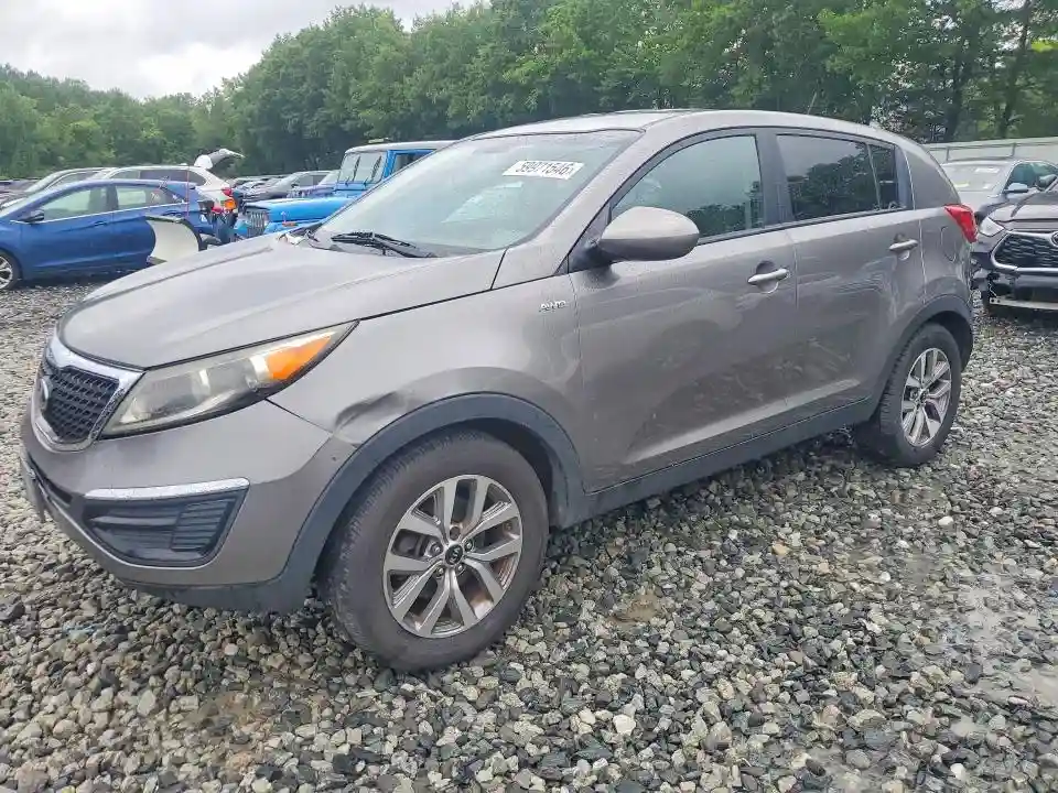 KNDPBCAC8G7813302 2016 KIA SPORTAGE-0