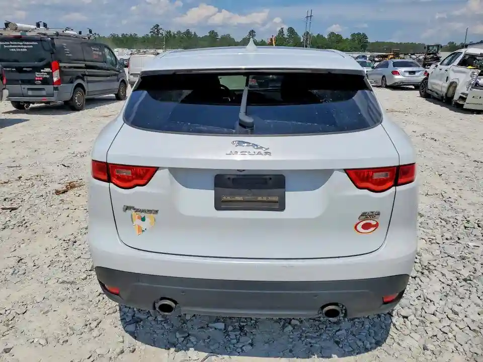 SADCK2GX0KA390654 2019 JAGUAR F-PACE-5
