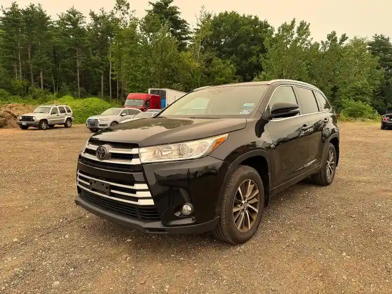 5TDJZRFHXJS897290 2018 TOYOTA HIGHLANDER-1