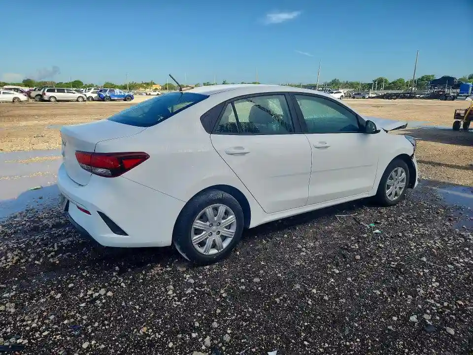 3KPA24AD0PE520370 2023 KIA RIO-2