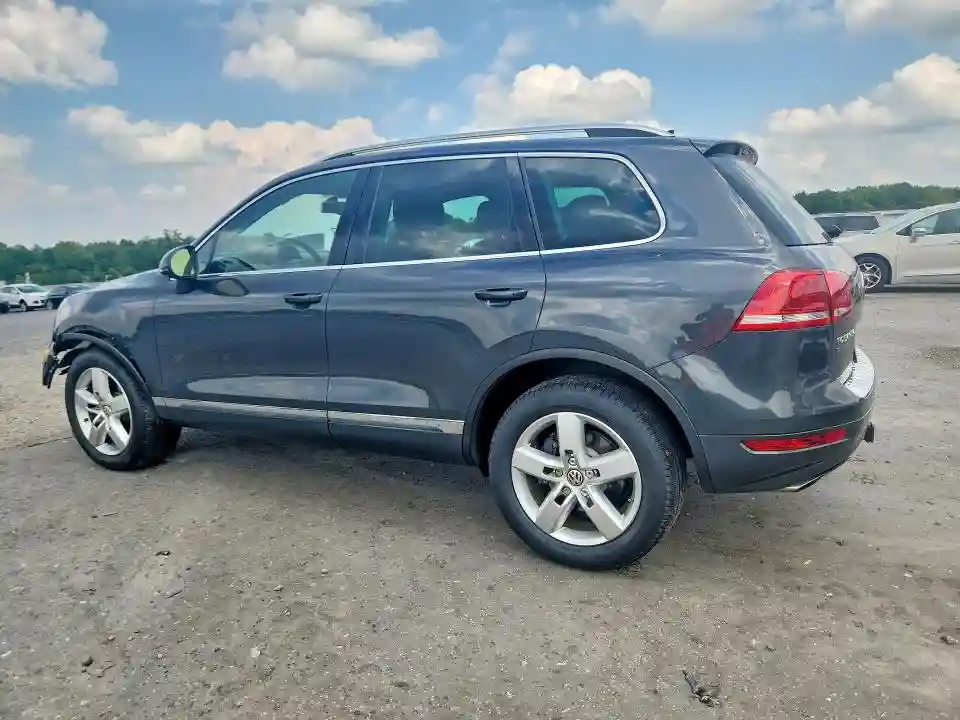 WVGEF9BPXCD009980 2012 VOLKSWAGEN TOUAREG-1