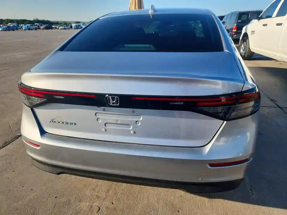 1HGCY1F22PA002987 2023 HONDA ACCORD-5