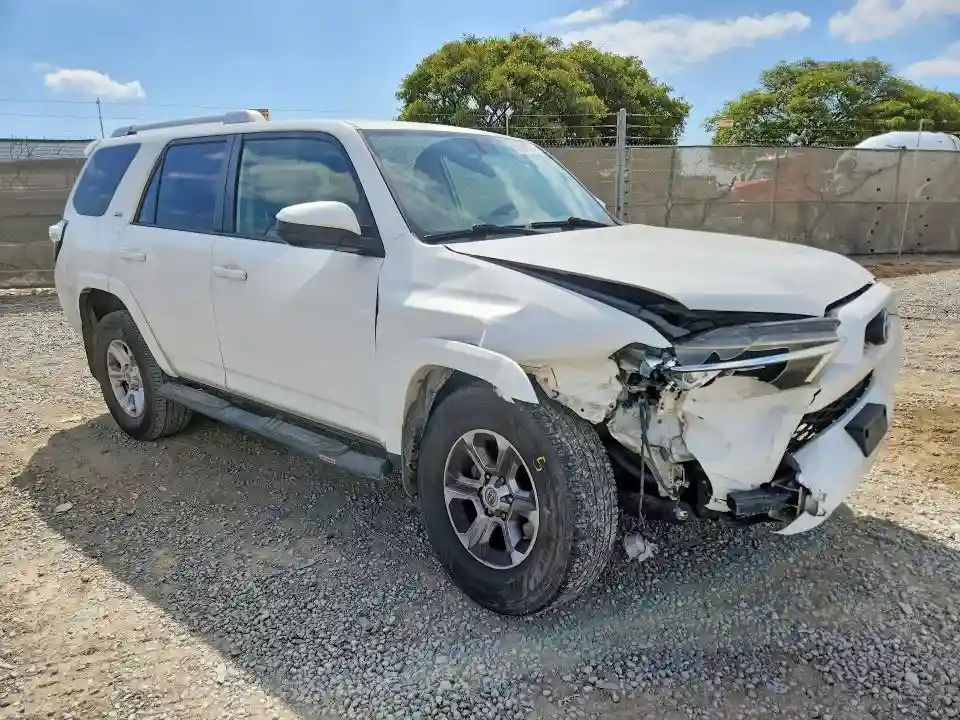 JTEZU5JR6H5153532 2017 TOYOTA 4RUNNER-3
