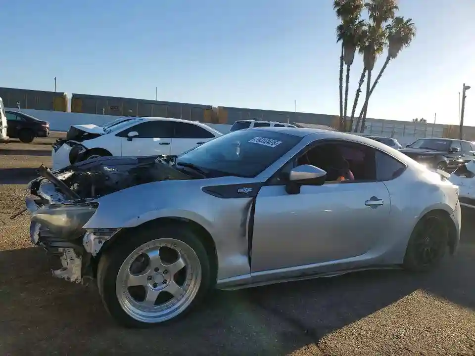 JF1ZNAA1XD1734124 2013 SCION FRS-0