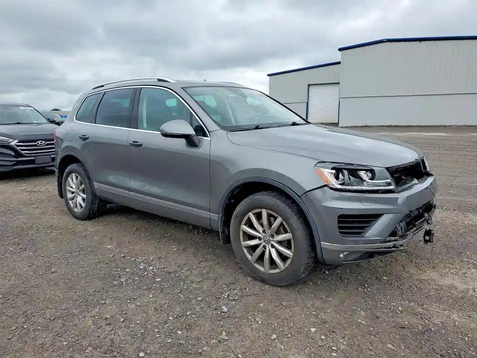 WVGEF9BP4GD010161 2016 VOLKSWAGEN TOUAREG-3