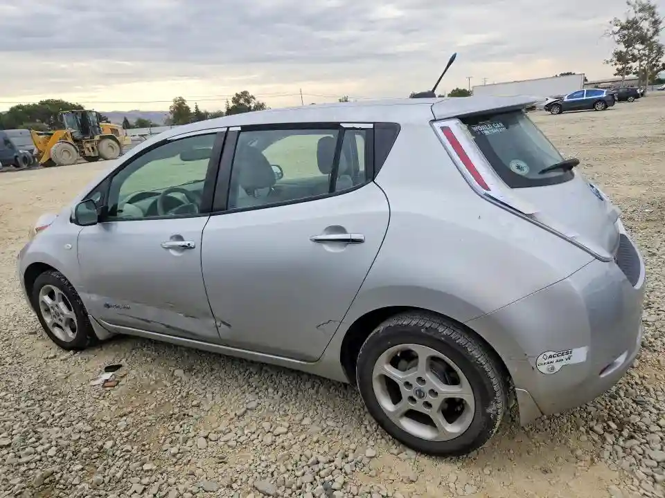 JN1AZ0CP8BT009214 2011 NISSAN LEAF-1