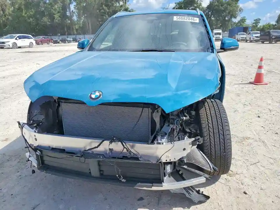 WBX73EF09S5172448 2025 BMW X1-4