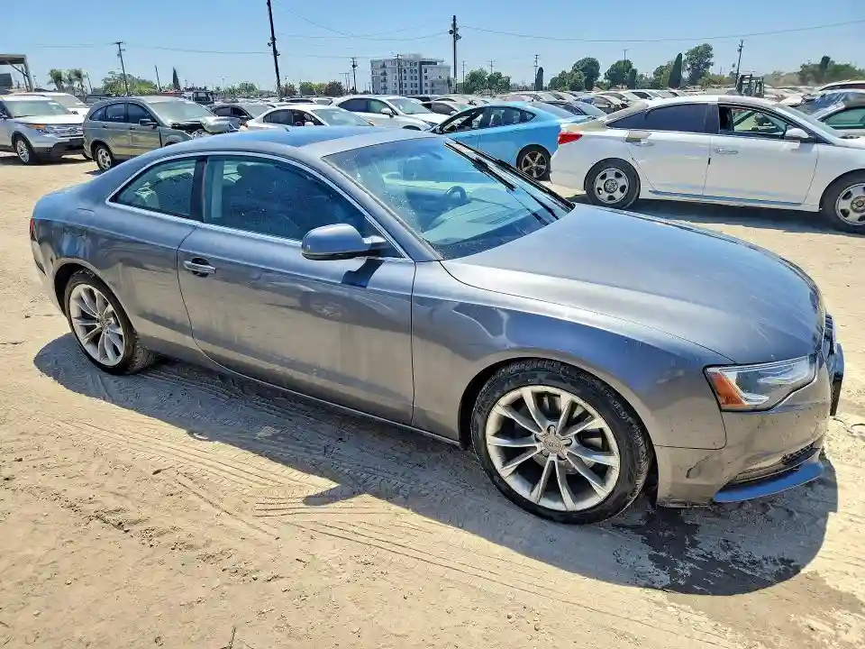 WAULFAFR1DA001419 2013 AUDI A5-3