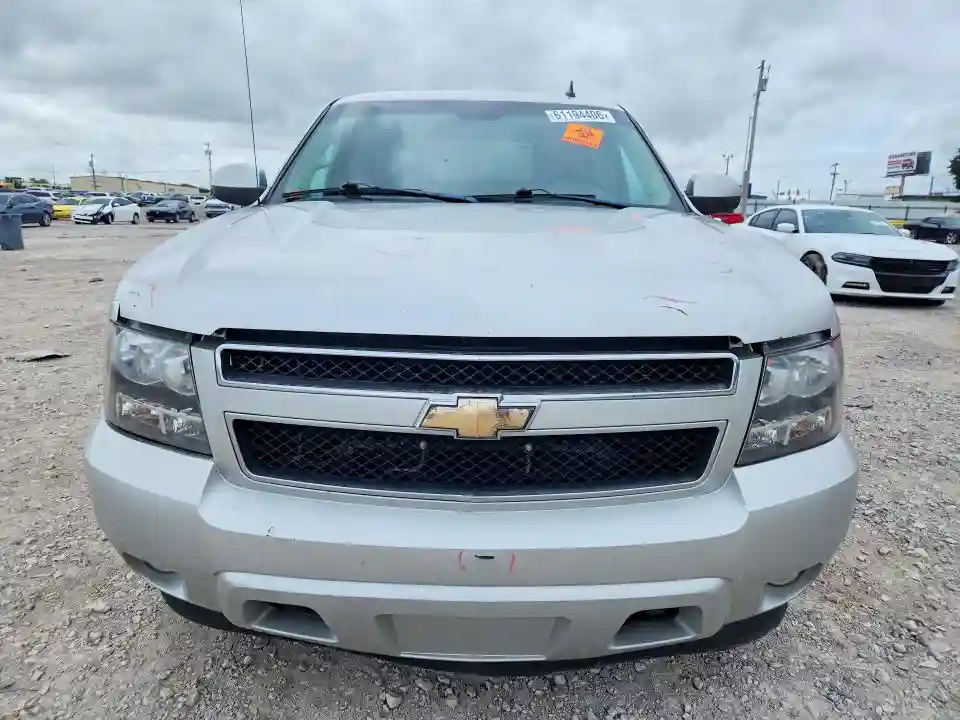 3GNVKFE00AG120204 2010 CHEVROLET AVALANCHE-4