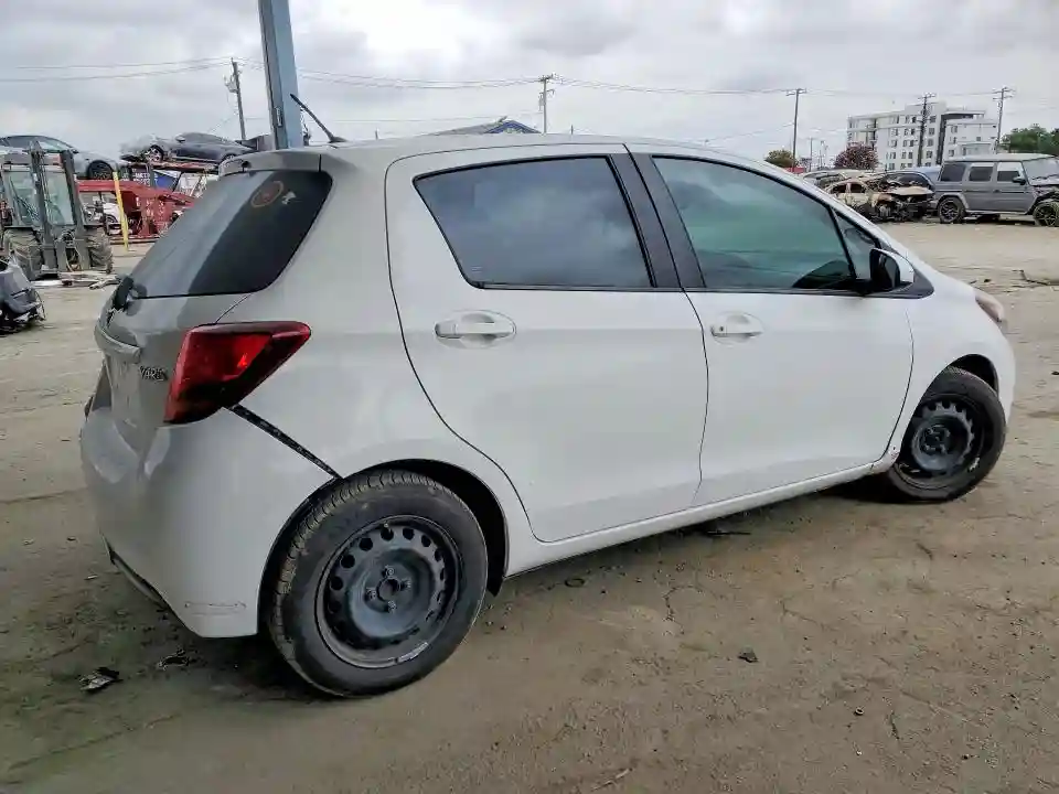 VNKKTUD33HA084694 2017 TOYOTA YARIS-2