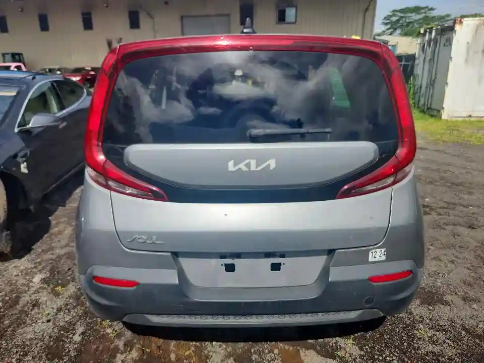 KNDJ23AU7N7807566 2022 KIA SOUL-5
