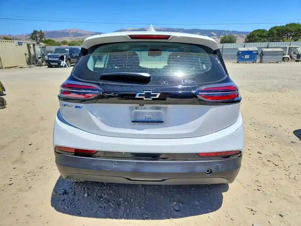 1G1FW6S06P4120552 2023 CHEVROLET BOLT-5