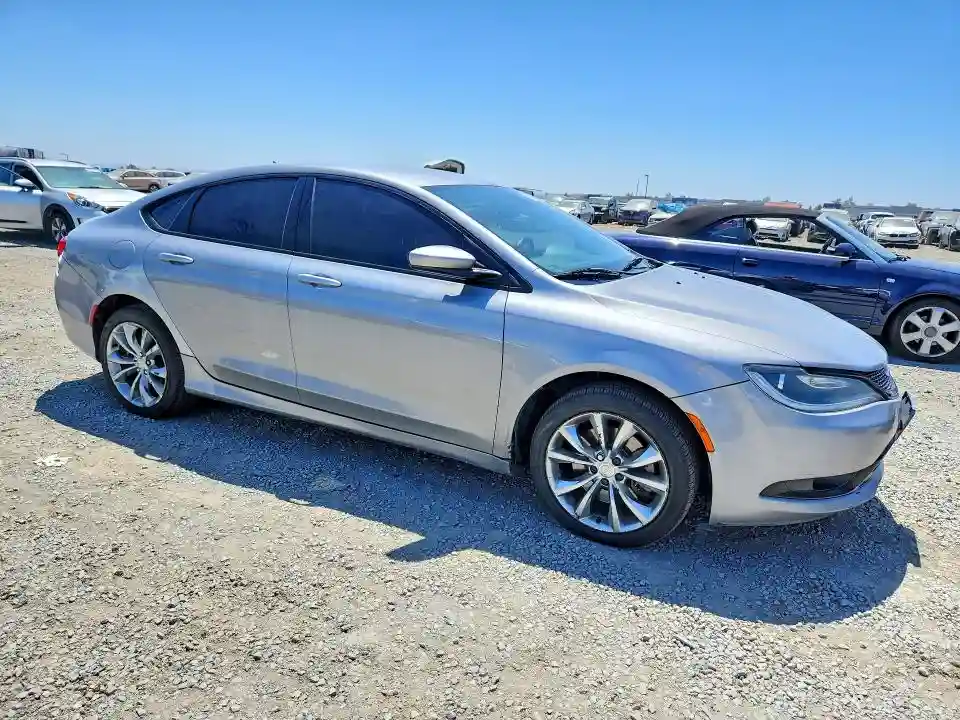 1C3CCCBG2FN505828 2015 CHRYSLER 200-3