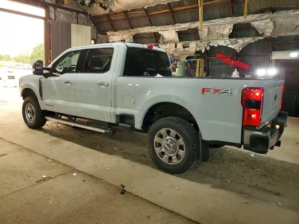 1FT8W2BM8SEC75621 2025 FORD F250-1