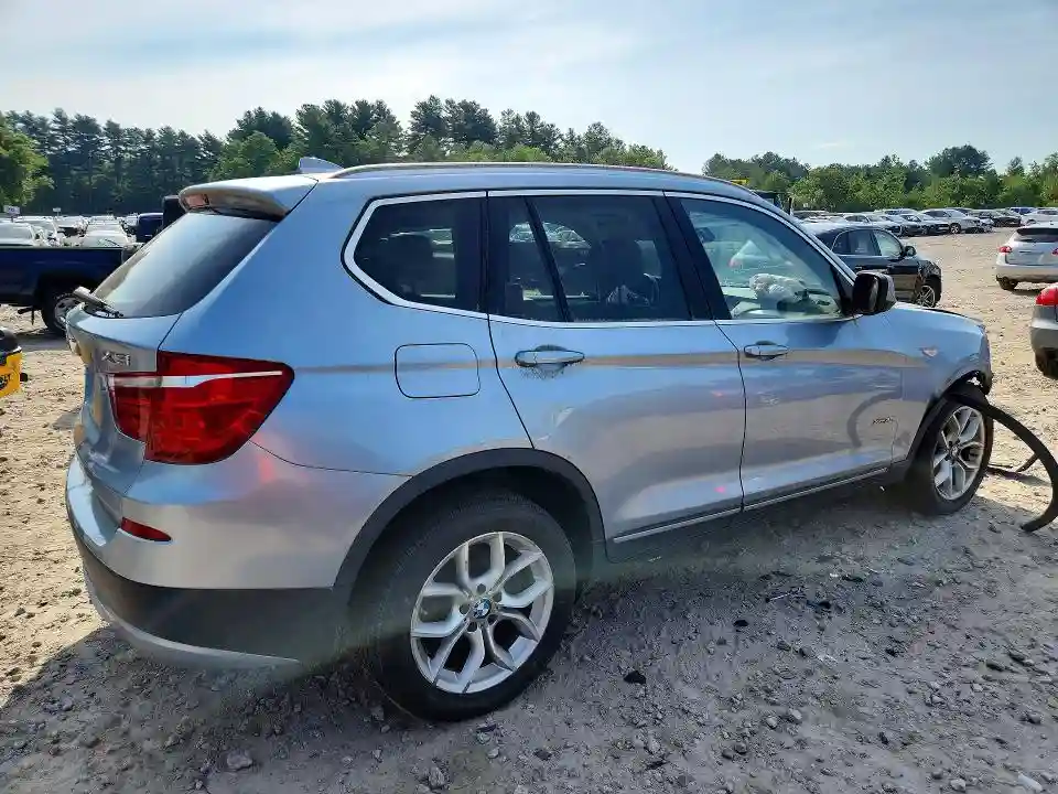 5UXWX7C52BLT78729 2011 BMW X3-2