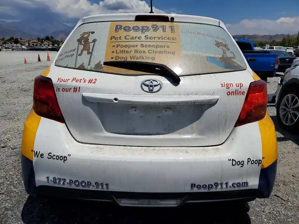VNKJTUD38FA049948 2015 TOYOTA YARIS 3-DO-5