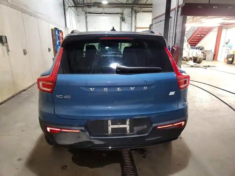 YV4ED3UM0P2990071 2023 VOLVO XC40-5