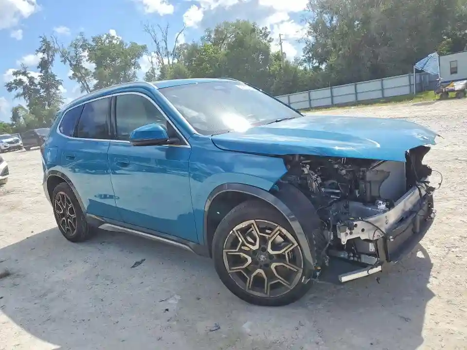 WBX73EF09S5172448 2025 BMW X1-3