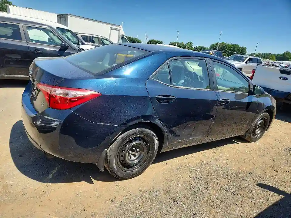 2T1BURHE4JC118304 2018 TOYOTA COROLLA-2