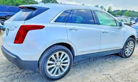 1GYKNFRS2HZ126881 2017 CADILLAC XT5-2