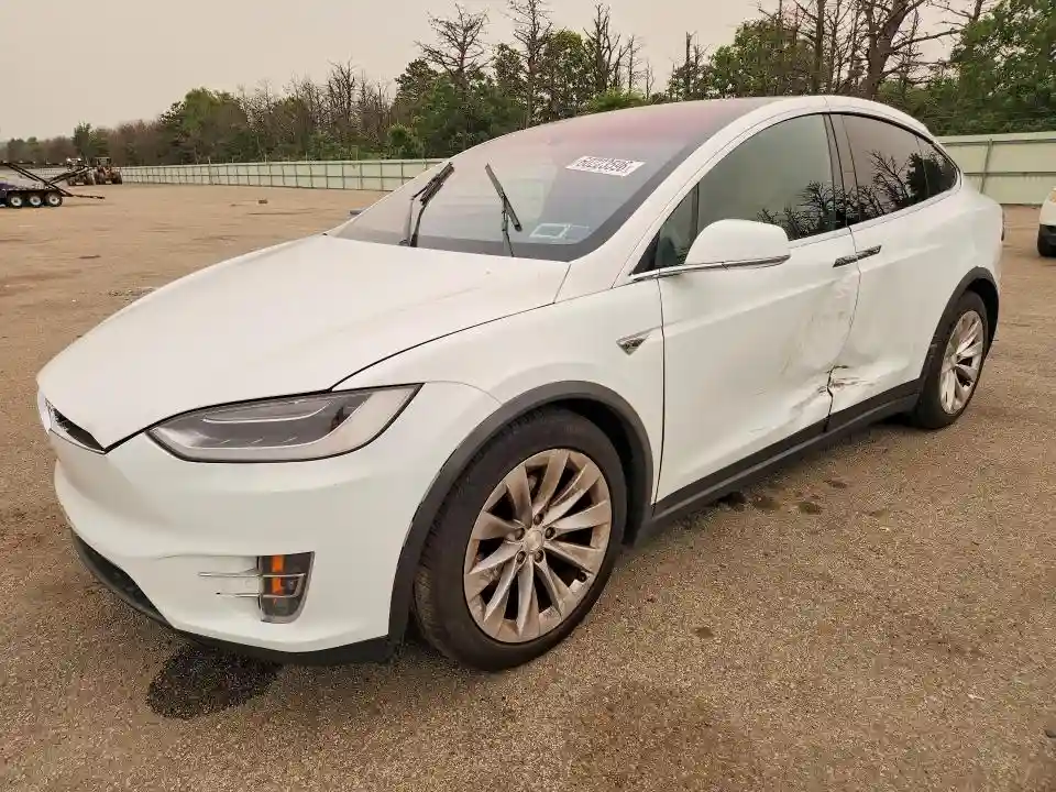 5YJXCBE28GF013425 2016 TESLA MODEL X-0