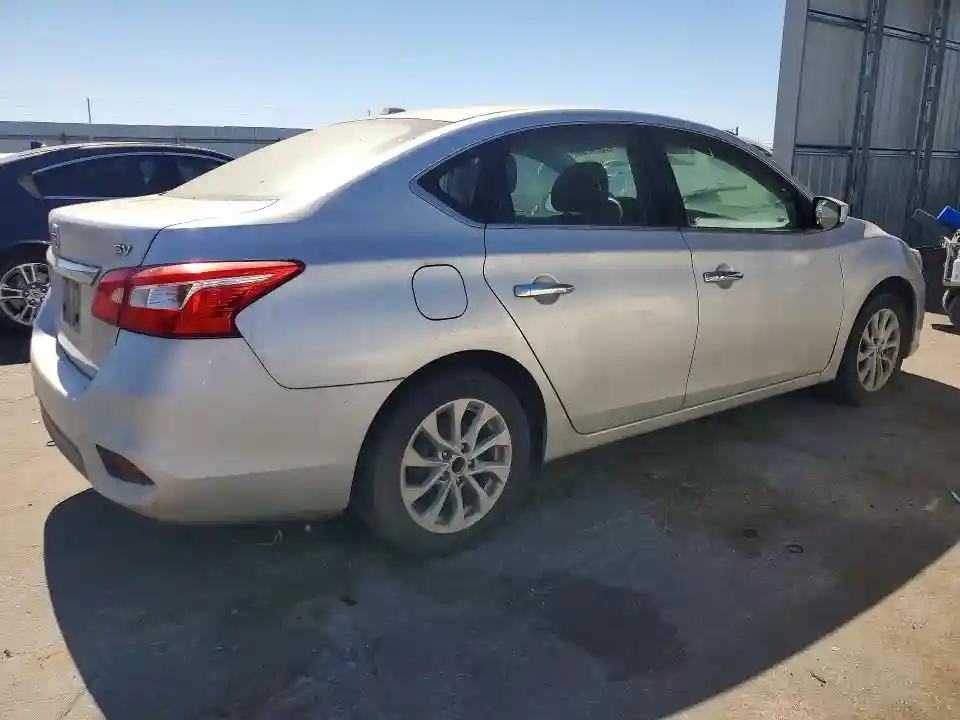 3N1AB7AP5JY245681 2018 NISSAN SENTRA-2