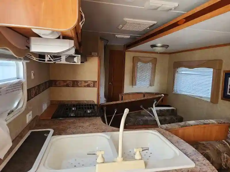 1NL1GTM23A1101374 2010 GULF STREAM CONQUEST-5