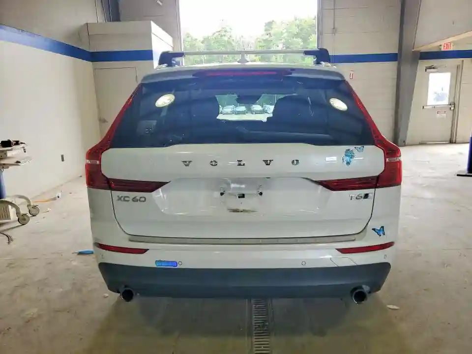 YV4A22RK0J1031160 2018 VOLVO XC60-5