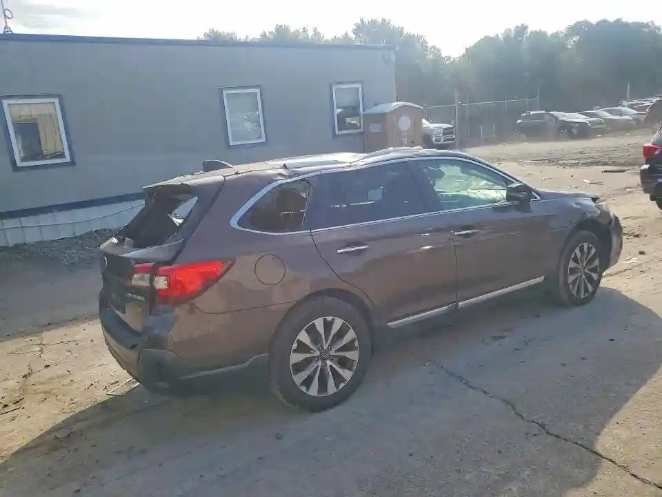 4S4BSATC1K3357425 2019 SUBARU OUTBACK-2