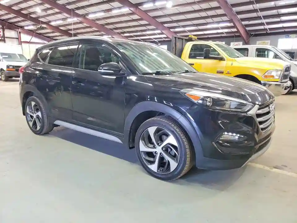 KM8J3CA27HU595698 2017 HYUNDAI TUCSON-3