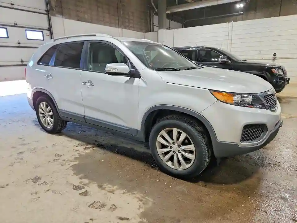 5XYKT4A25BG054088 2011 KIA SORENTO-3