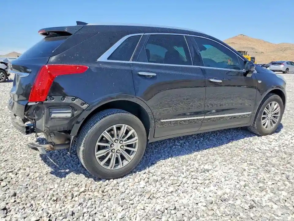 1GYKNBRS1HZ210991 2017 CADILLAC XT5-2