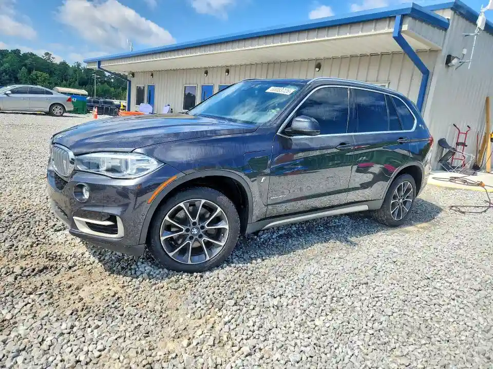 5UXKT0C58J0V98233 2018 BMW X5-0