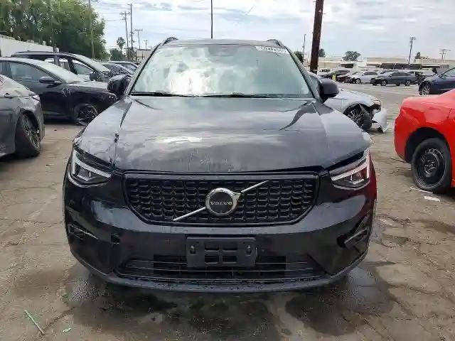 YV4L12UL0R2327653 2024 VOLVO XC40-4